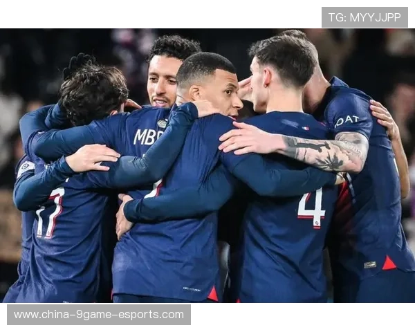 巴黎门将长传直达前场，姆巴佩单刀再下一城